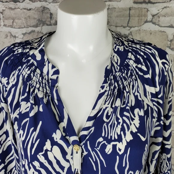 Lilly Pulitzer Coastal 100% Silk Tunic Blouse Royal Blue White Swirl Size Small - Picture 7 of 16